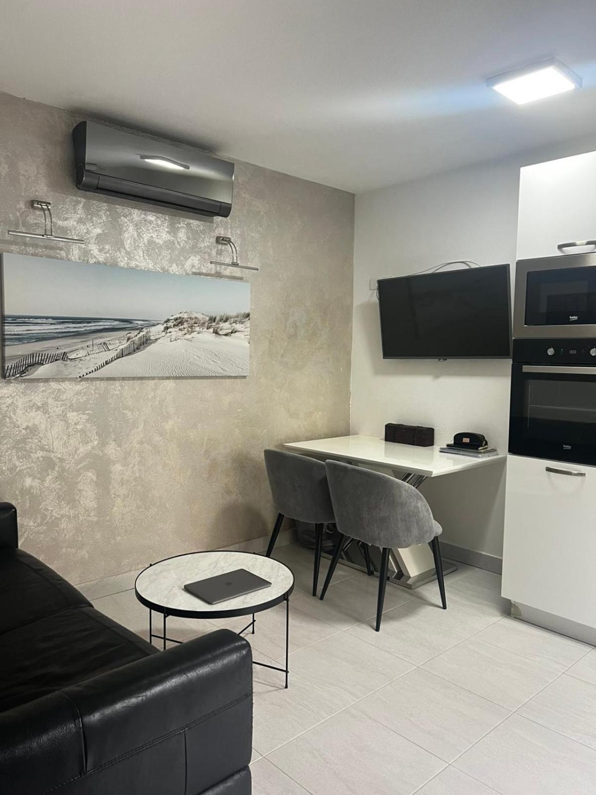 Olive Coast Apartments Херцег-Новий Екстер'єр фото
